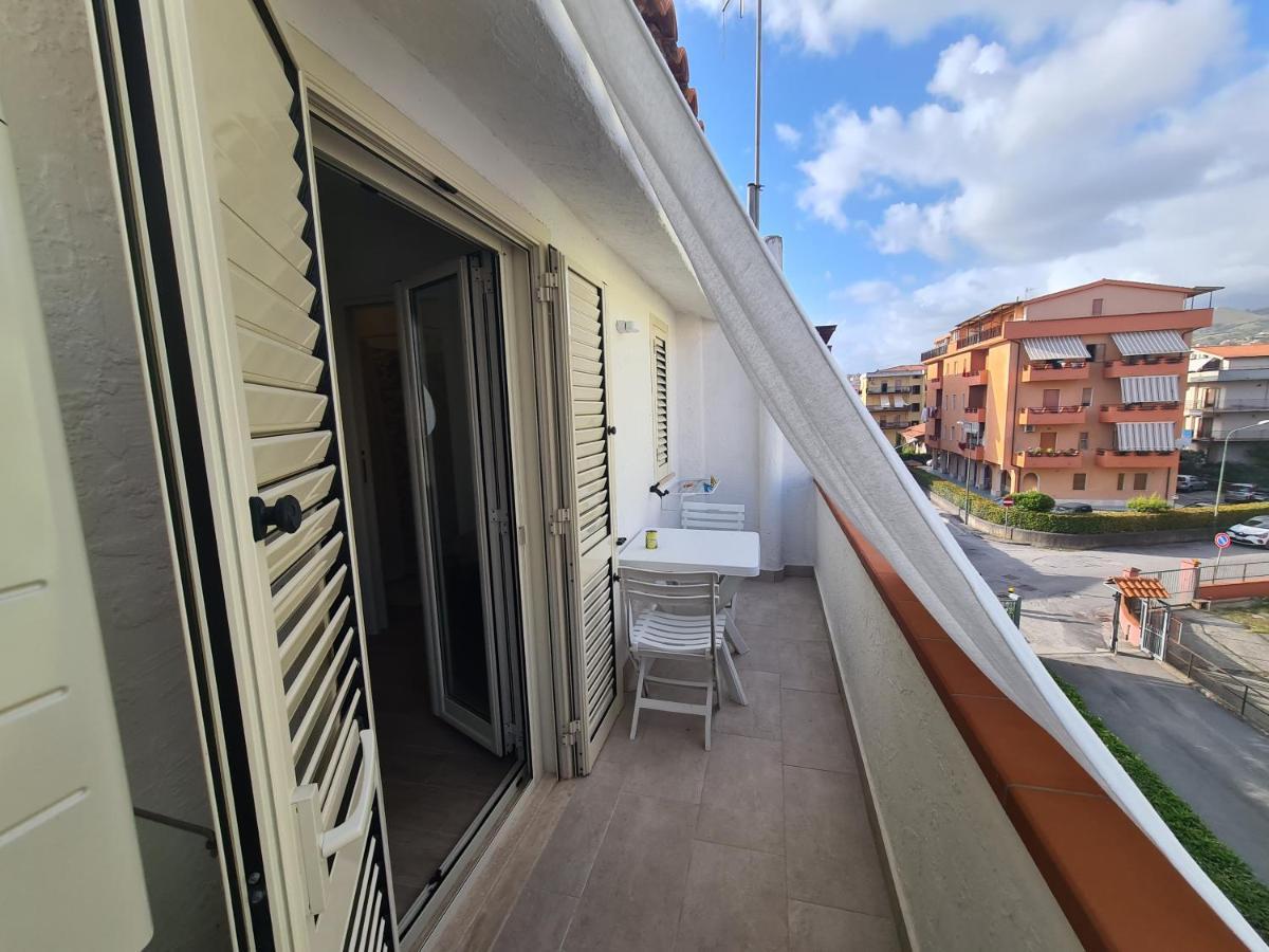 B&B Al Quadrato Scalea Eksteriør bilde